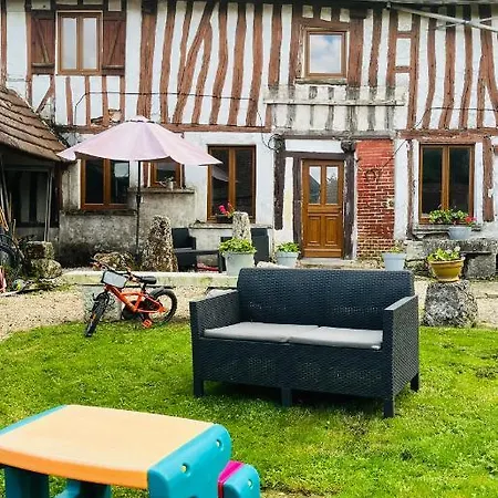 Holiday home Maison En Colombage Tilly (Eure)